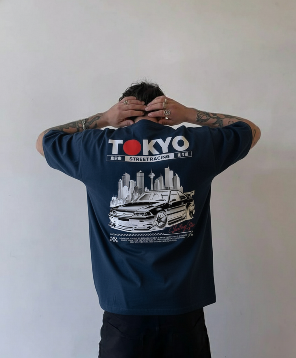 東京ストリートレーシンググラフィックTシャツ