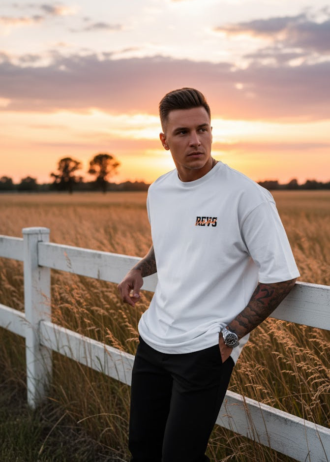 "REVS"レーシングカルチャーシリーズTシャツ