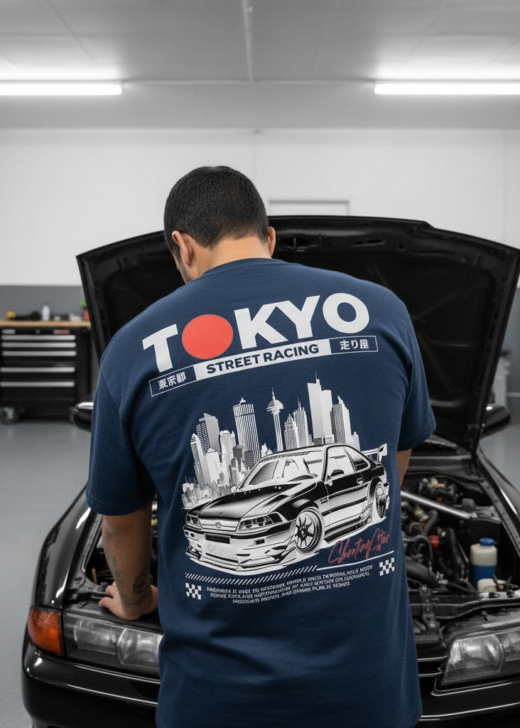 東京ストリートレーシンググラフィックTシャツ